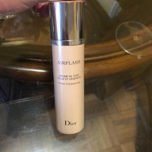 Dior Airflash Spray Foundation
